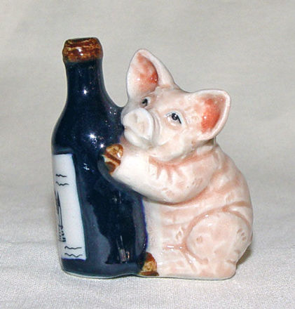 Picture of Pig with bottle